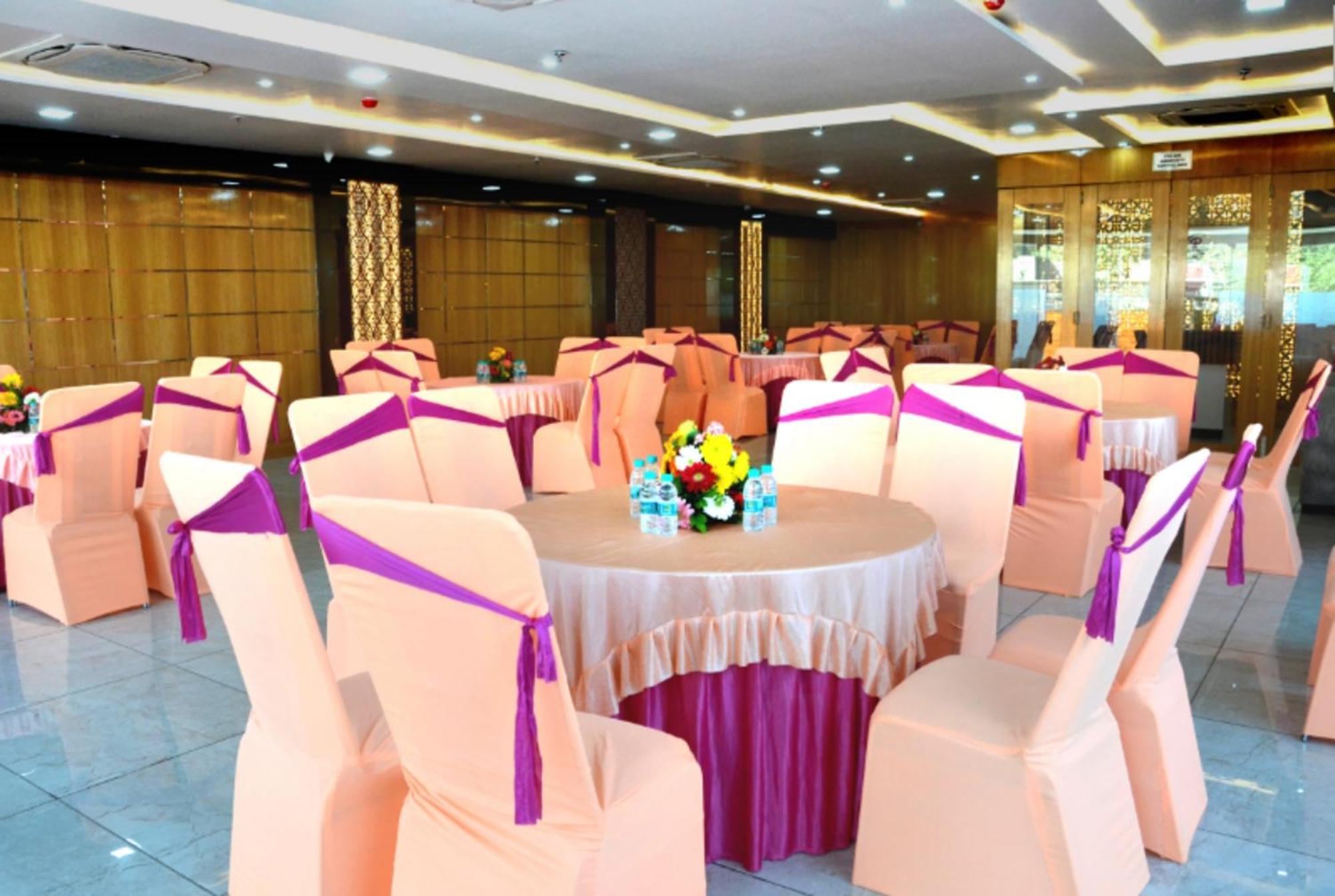 Fabhotel Roselle Inn Lucknow Exterior photo